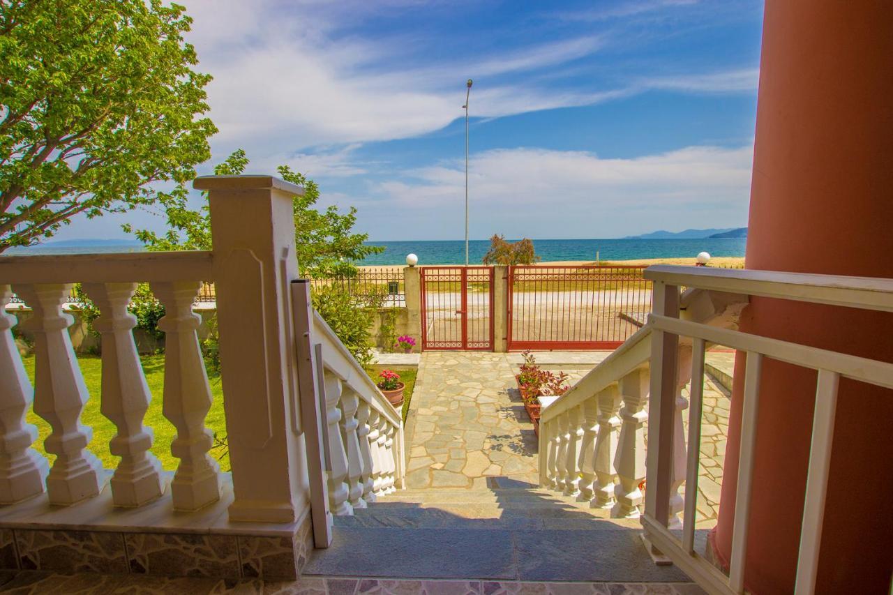 Kaliva House Villa เนอาวรัสนา ภายนอก รูปภาพ